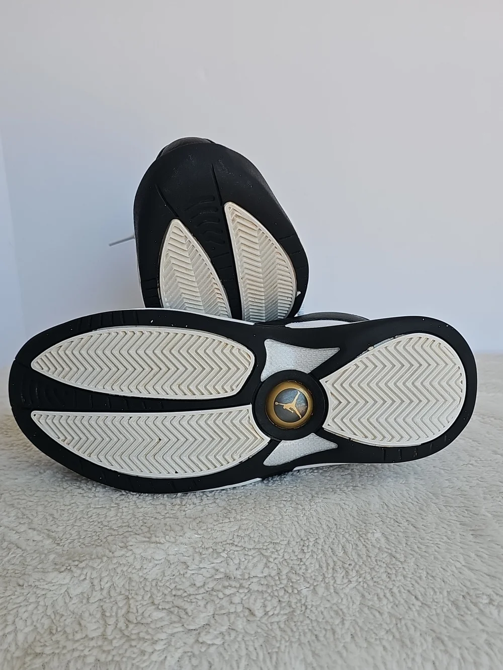 ​Jordan Jumpman Team 1 Black White Gold Size [7.5] Great Condition